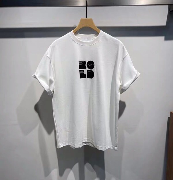 Bold Print T-Shirt – ALORA