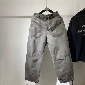 Outlined Pocket Pants