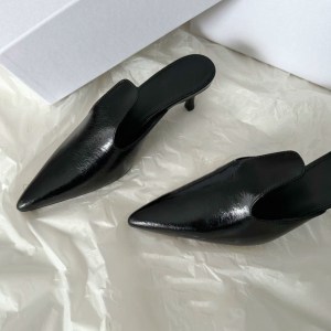 Pointed Kitten Heels